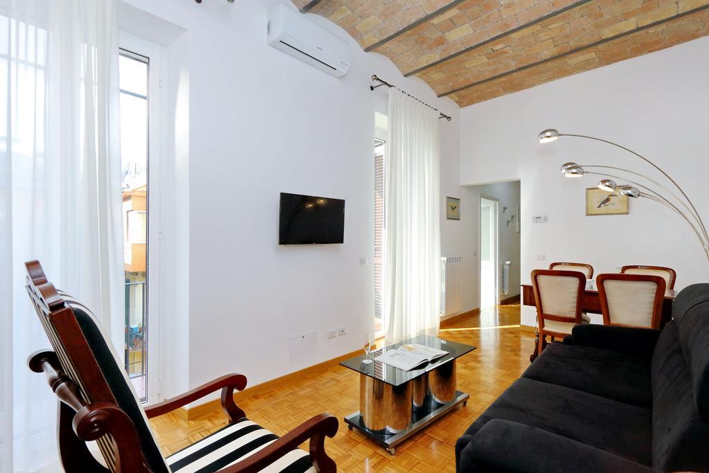Penitenza Apartment روما المظهر الخارجي الصورة